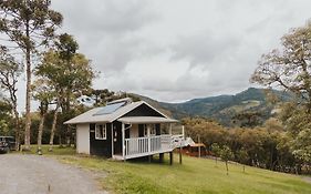 Pousada Recanto do Lobo Chalés em Urubici